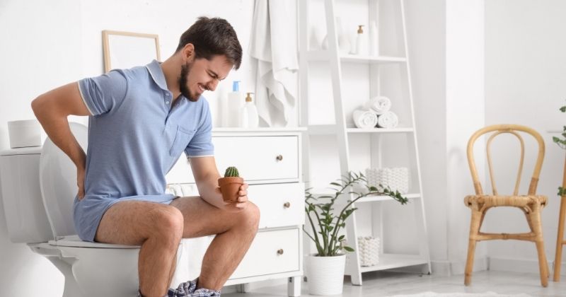 Dấu Hiệu Bệnh Trĩ Từ Giai Đoạn Khởi Phát Đến Triệu Chứng Nặng 3 Đi ngoài ra máu tươi